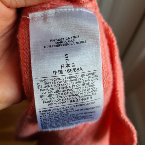 Gap Women's Top - Picture 9 of 15